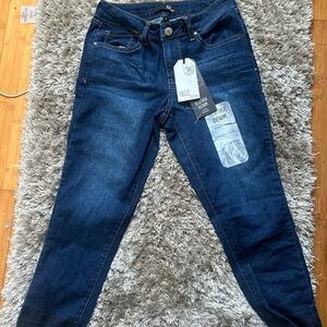 1822 Denim Blue Skinny Jeans with Stretch